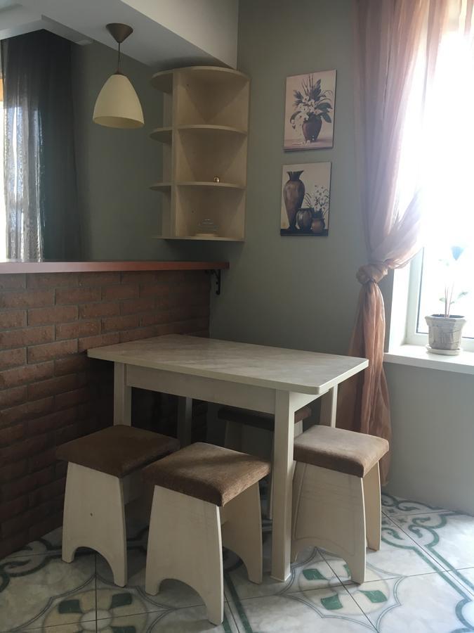 Vyshyvanka In The City Centre Ивано-Франкивск Екстериор снимка